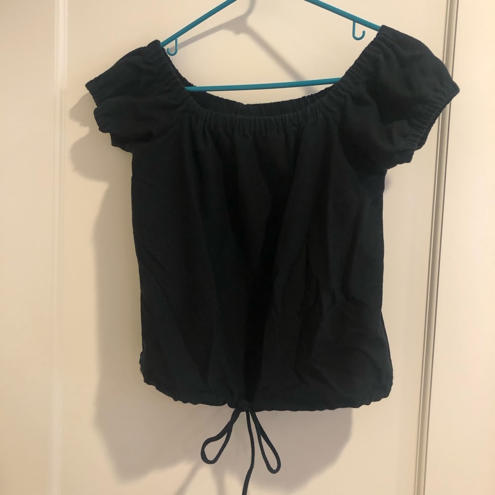 Madewell crop top in black size small.